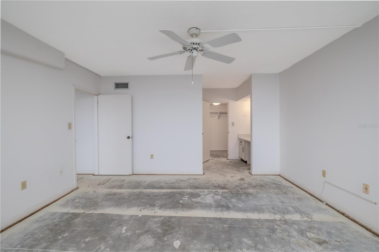 1133 Ocean Shore Unit 302, Ormond Beach, FL 32176