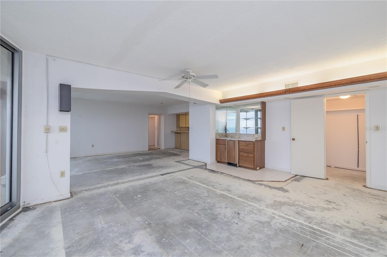 1133 Ocean Shore Unit 303, Ormond Beach, FL 32176