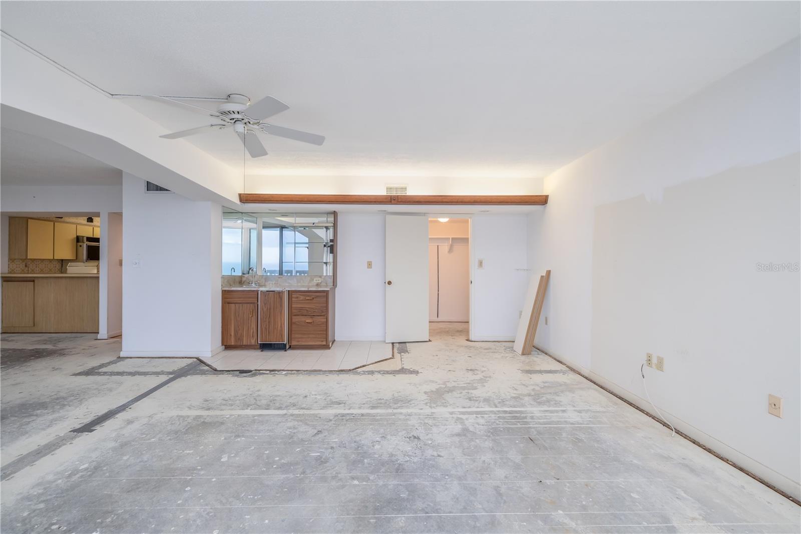 1133 Ocean Shore Unit 303, Ormond Beach, FL 32176