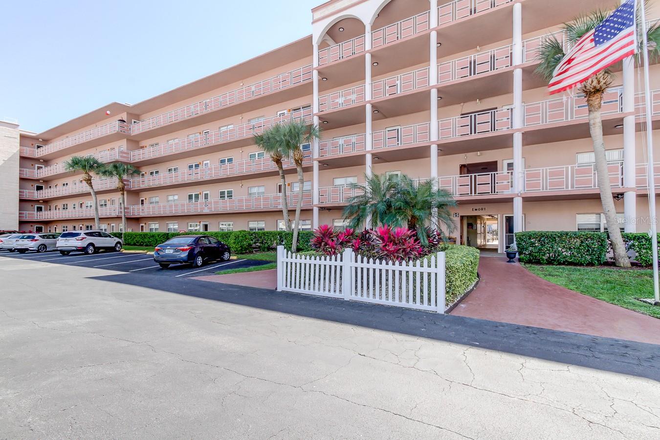 5521 80th Unit 315, St Petersburg, FL 33709