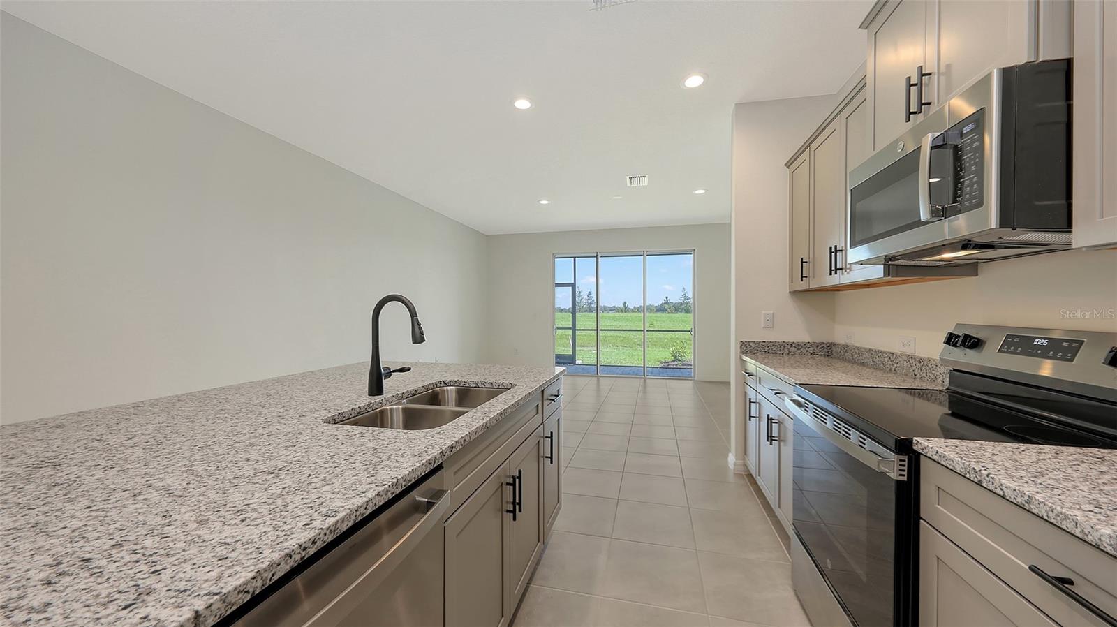 2360 Washington Palm, Bradenton, FL 34212