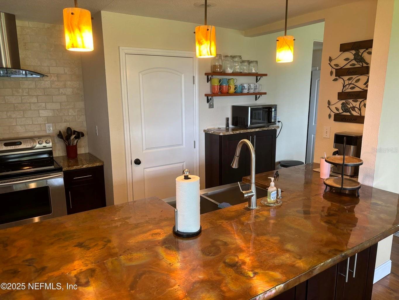 6001 Bird Island, Lady Lake, FL 32159