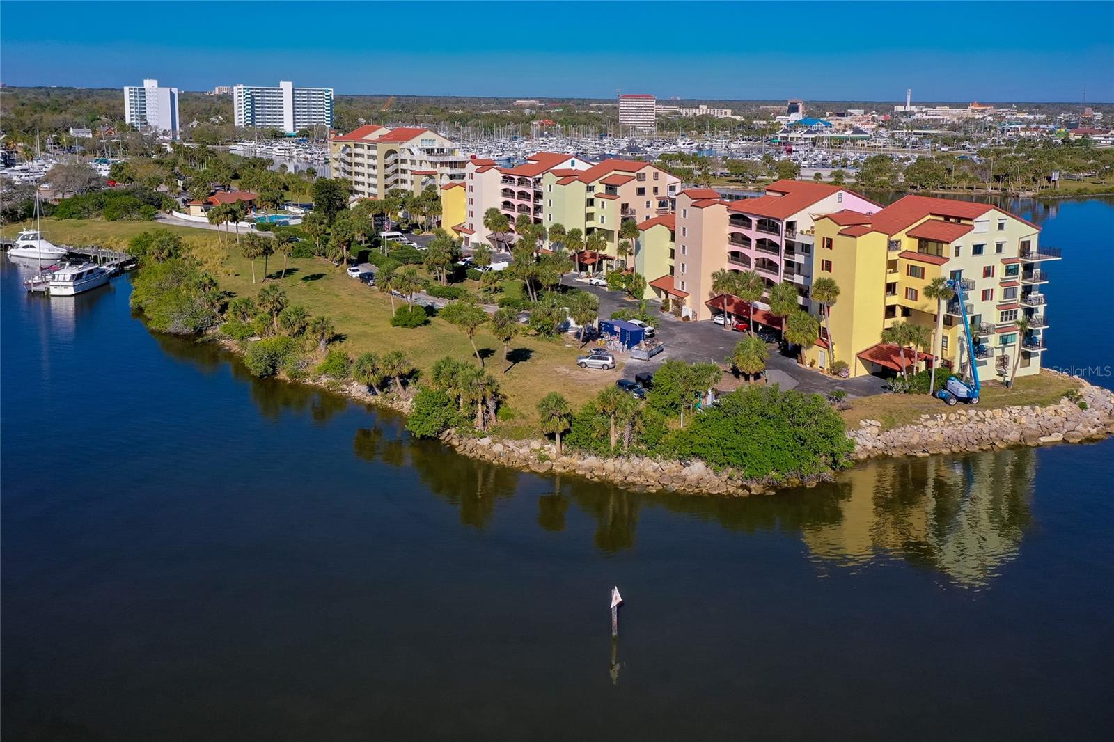 732 Marina Point Unit 7320, Daytona Beach, FL 32114