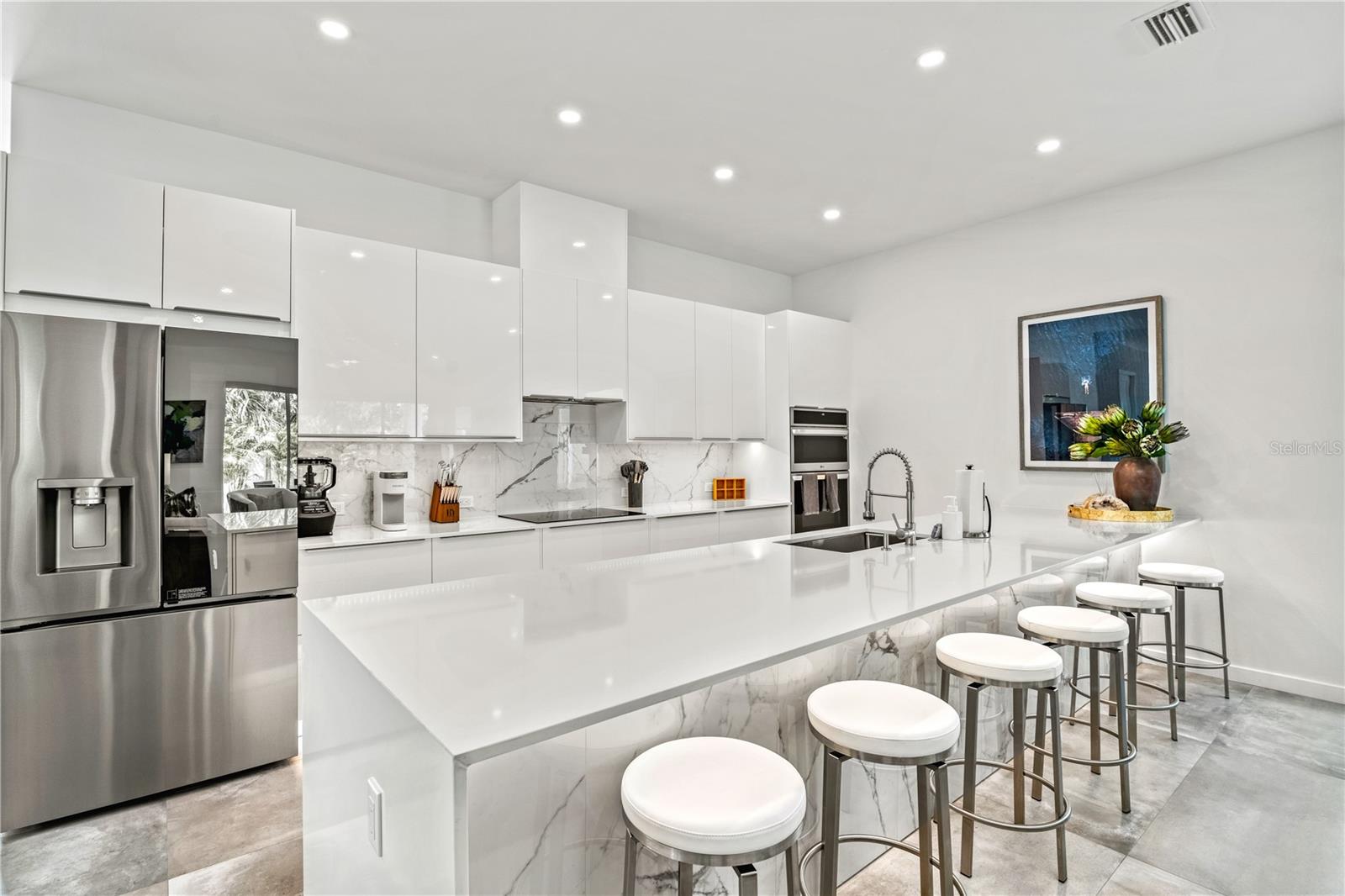 2327 Hillview, Sarasota, FL 34239