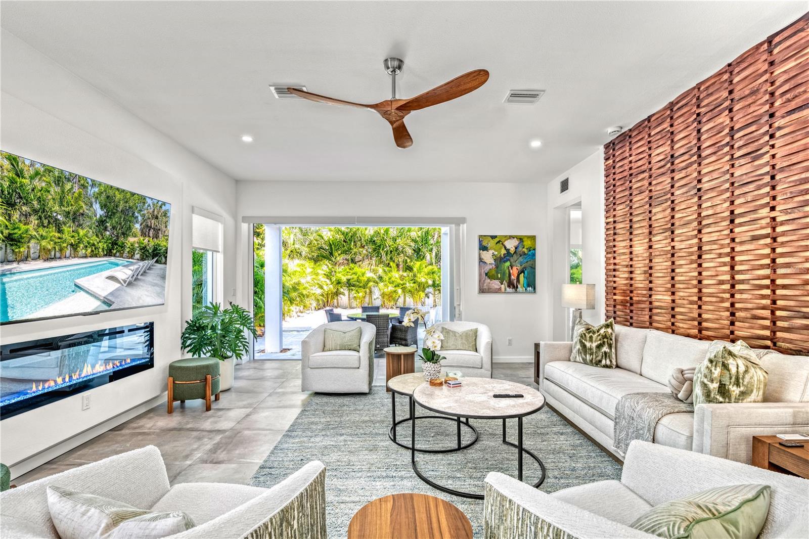 2327 Hillview, Sarasota, FL 34239