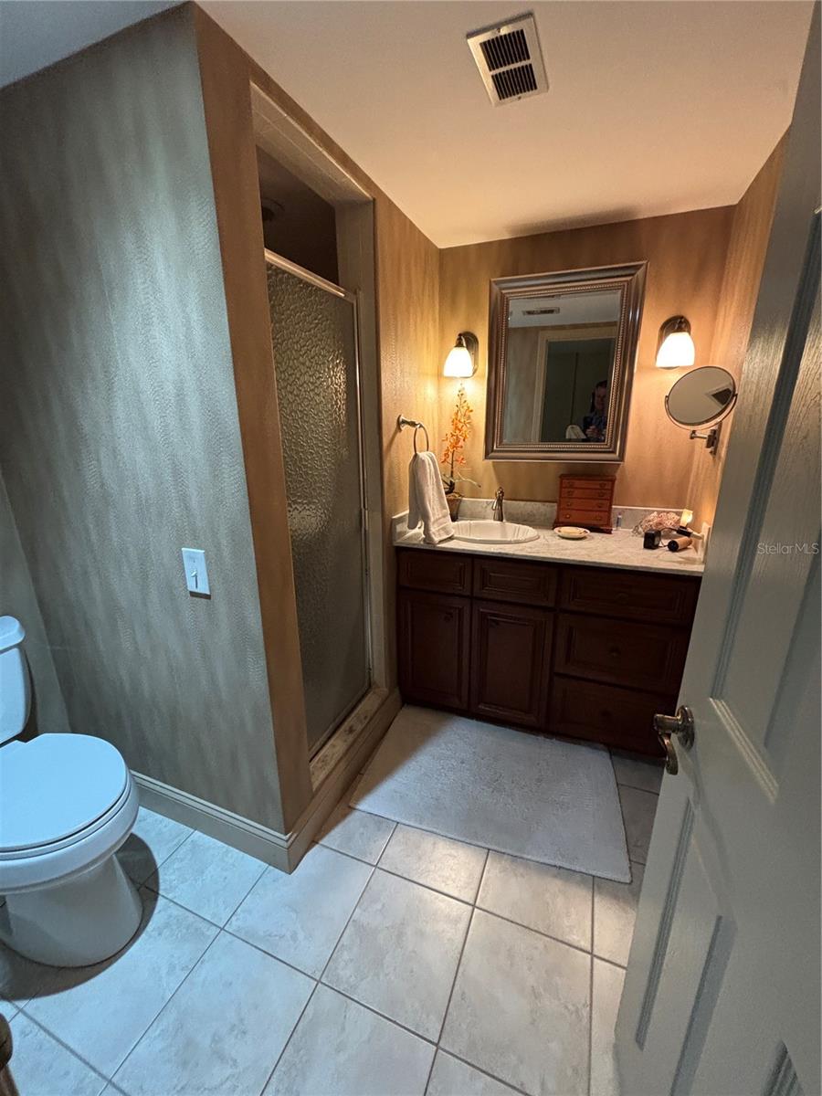 1200 Shore Unit 212, St Petersburg, FL 33701