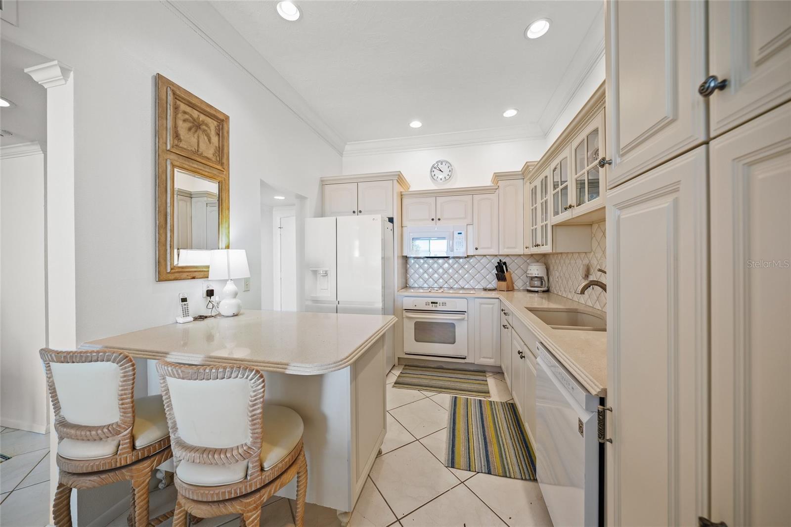 1212 Benjamin Franklin Unit 102, Sarasota, FL 34236