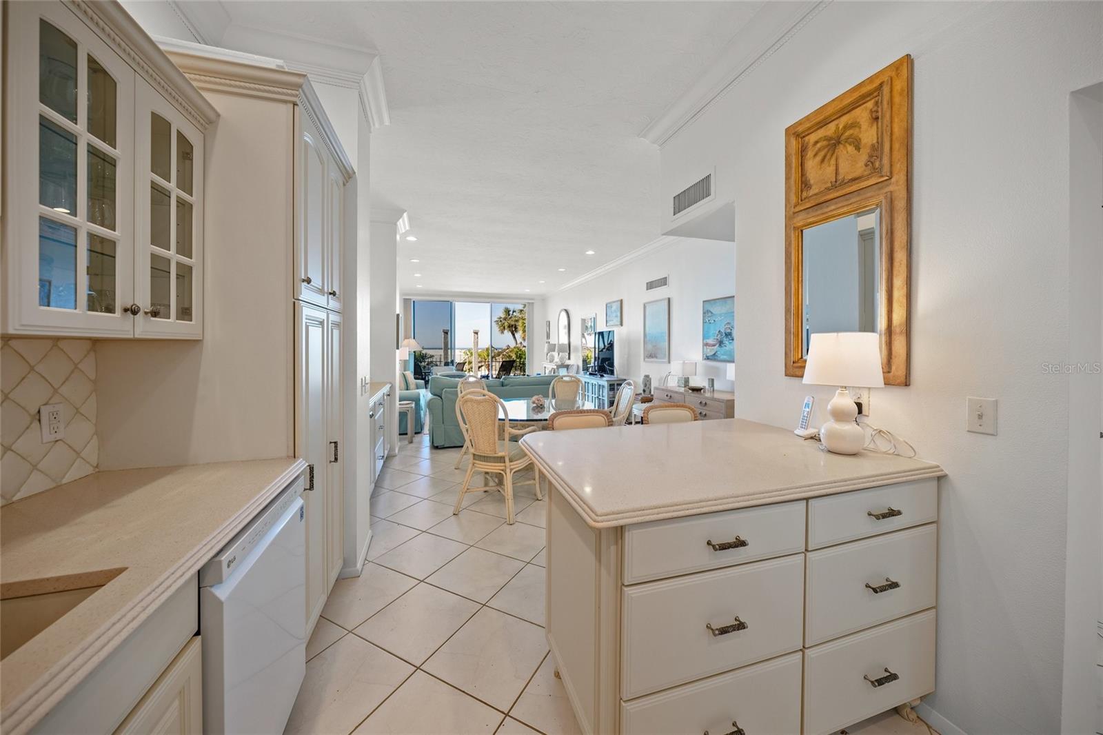 1212 Benjamin Franklin Unit 102, Sarasota, FL 34236