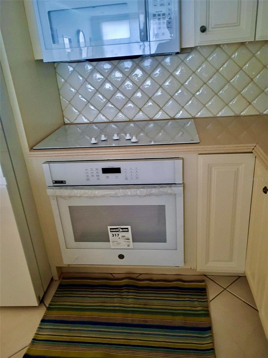 1212 Benjamin Franklin Unit 102, Sarasota, FL 34236