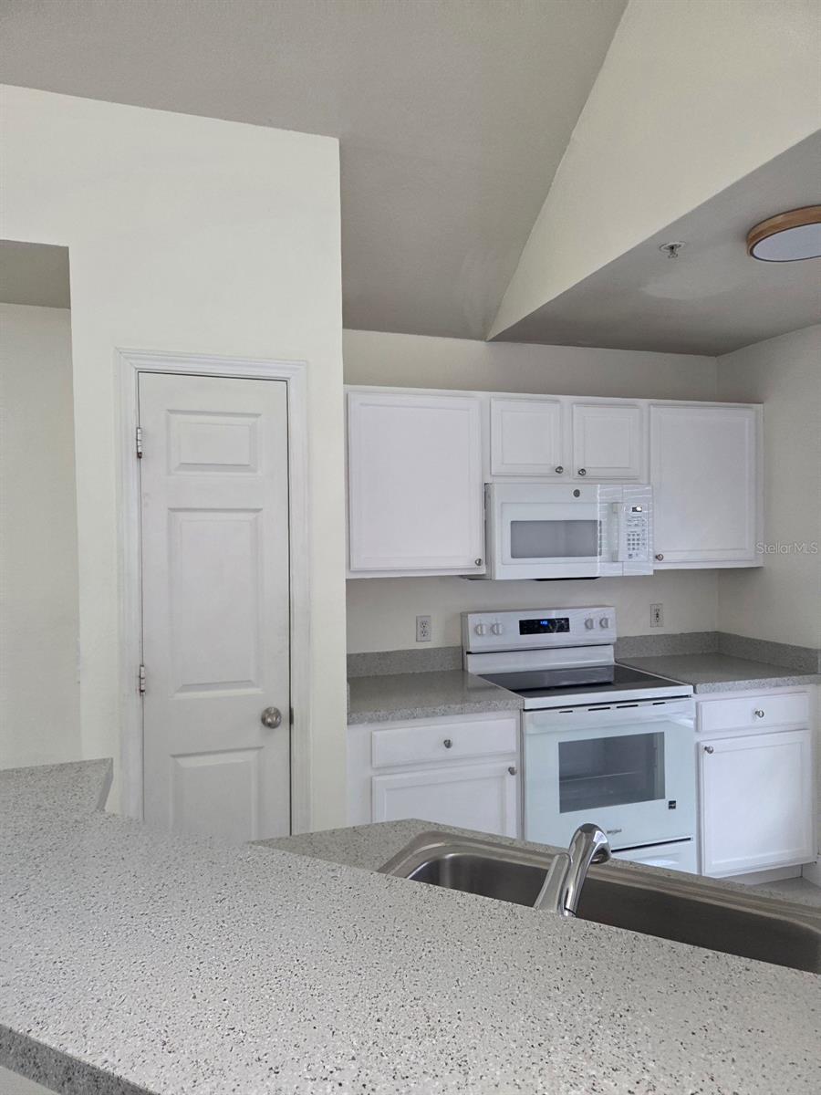 9141 Lee Vista Unit 308, Orlando, FL 32829