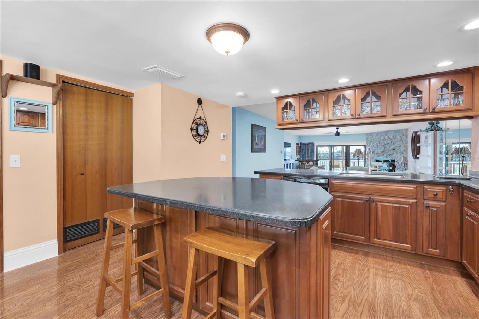 553 Haven Point, Treasure Island, FL 33706