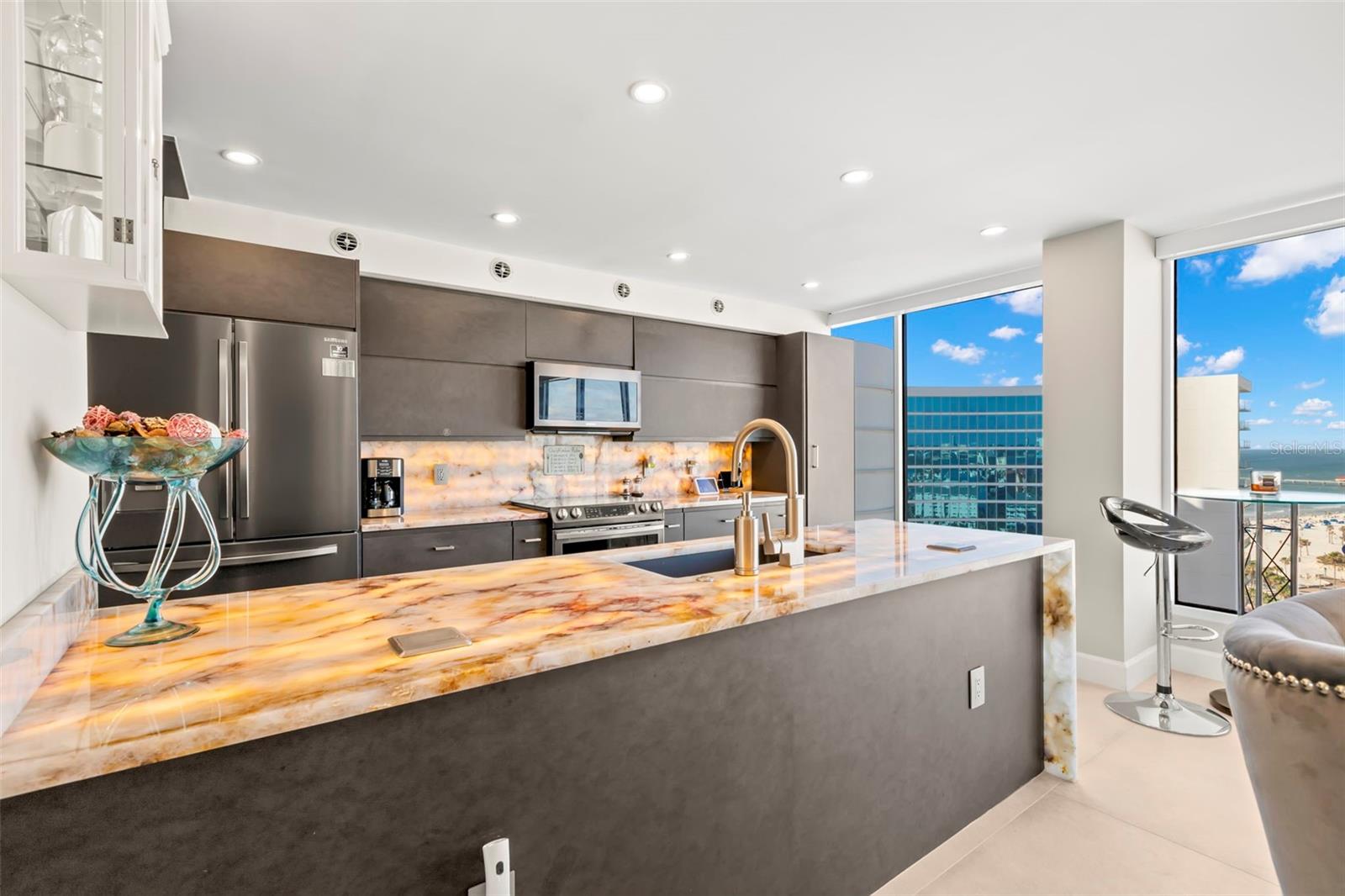 440 Gulfview Unit 1701, Clearwater Beach, FL 33767