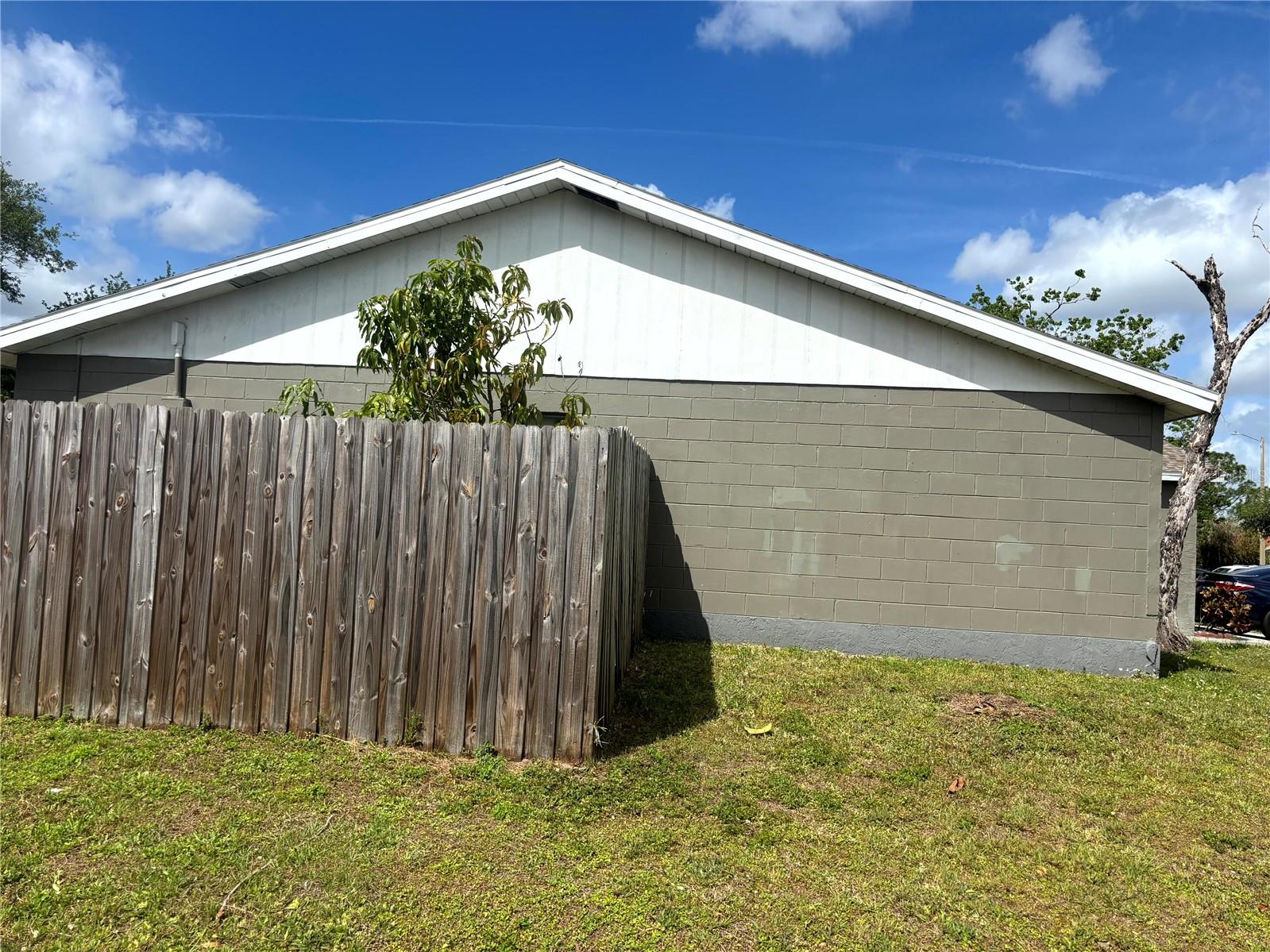 1312 Foxboro Dr., Brandon, FL 33511