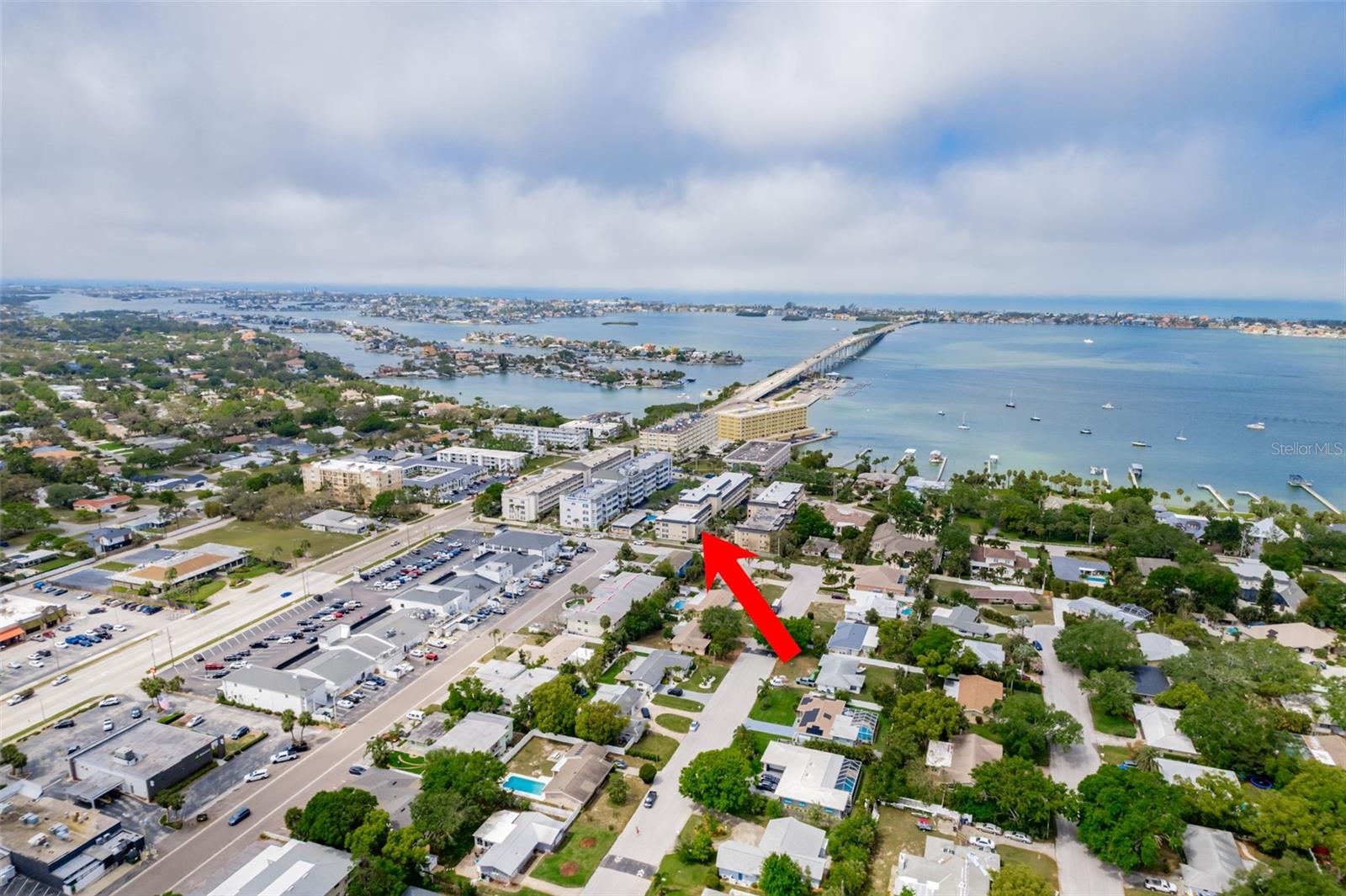 147 Bluff View Unit 206, Belleair Bluffs, FL 33770