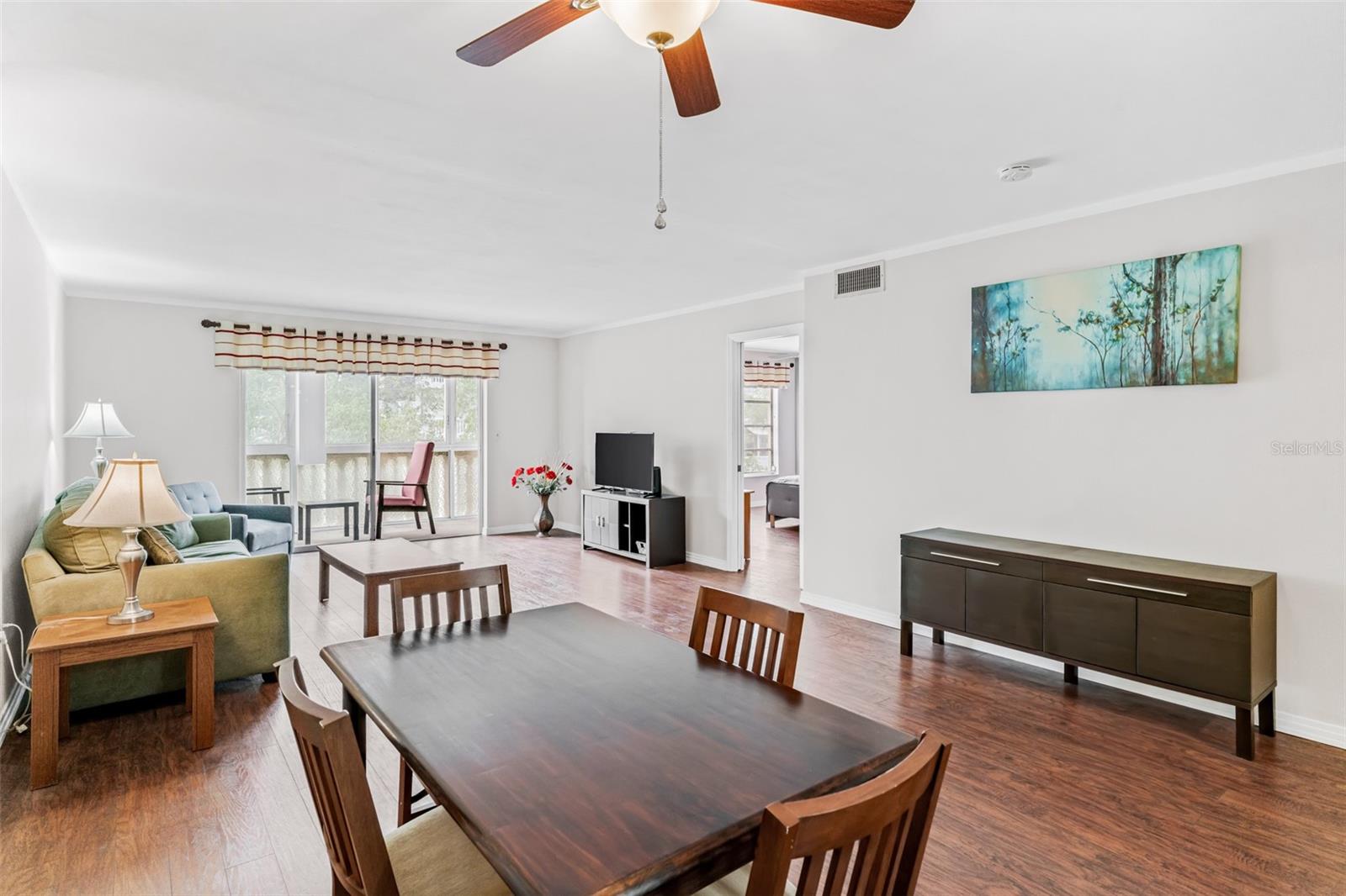 147 Bluff View Unit 206, Belleair Bluffs, FL 33770