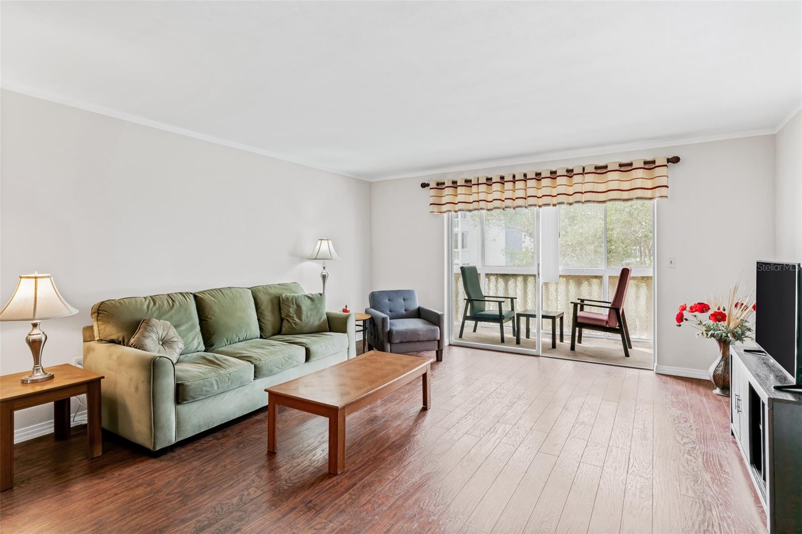 147 Bluff View Unit 206, Belleair Bluffs, FL 33770
