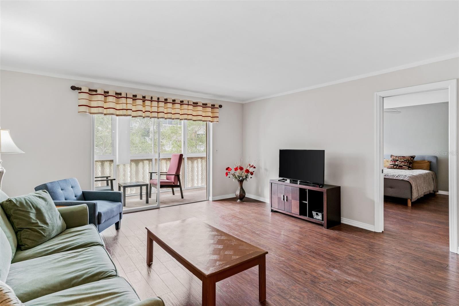 147 Bluff View Unit 206, Belleair Bluffs, FL 33770