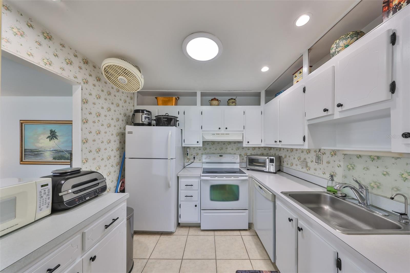 2202 Clubhouse Unit 174, Sun City Center, FL 33573