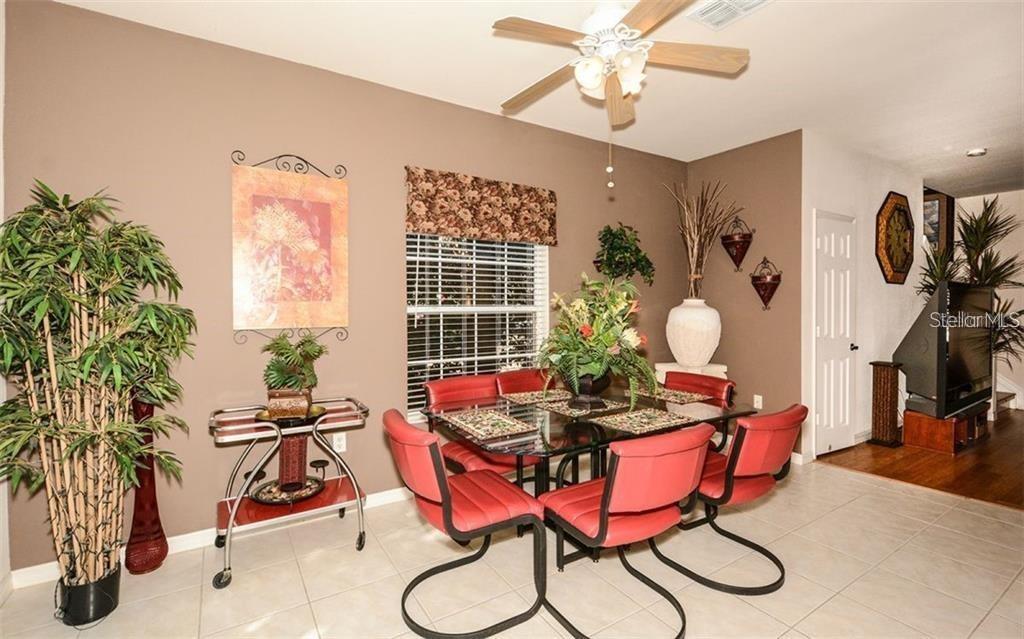 7685 Plantation Unit B, University Park, FL 34201