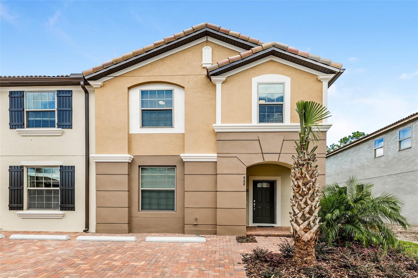 8887 Geneve, Kissimmee, FL 34747