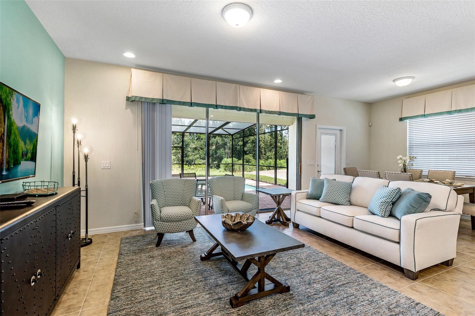 8887 Geneve, Kissimmee, FL 34747