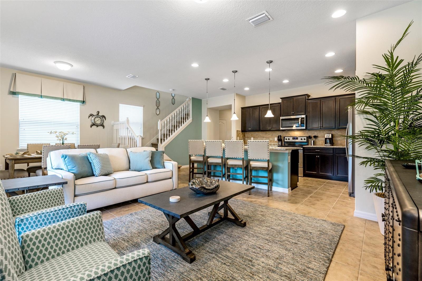8887 Geneve, Kissimmee, FL 34747