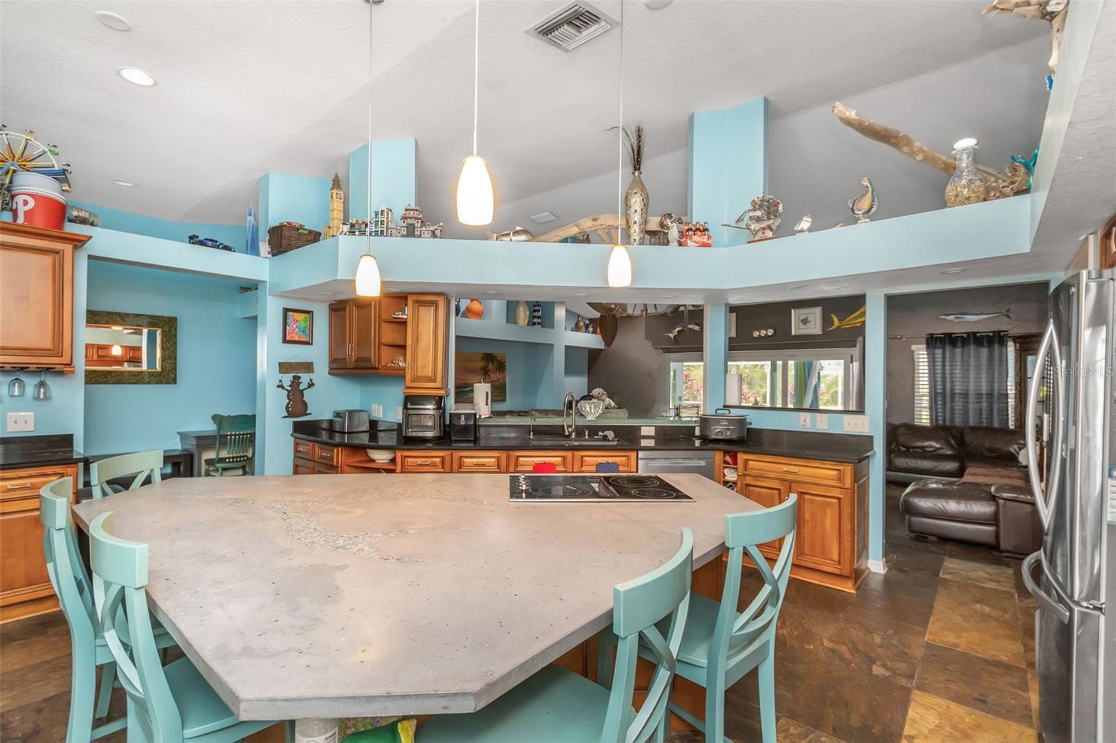 424 Island Cay, Apollo Beach, FL 33572