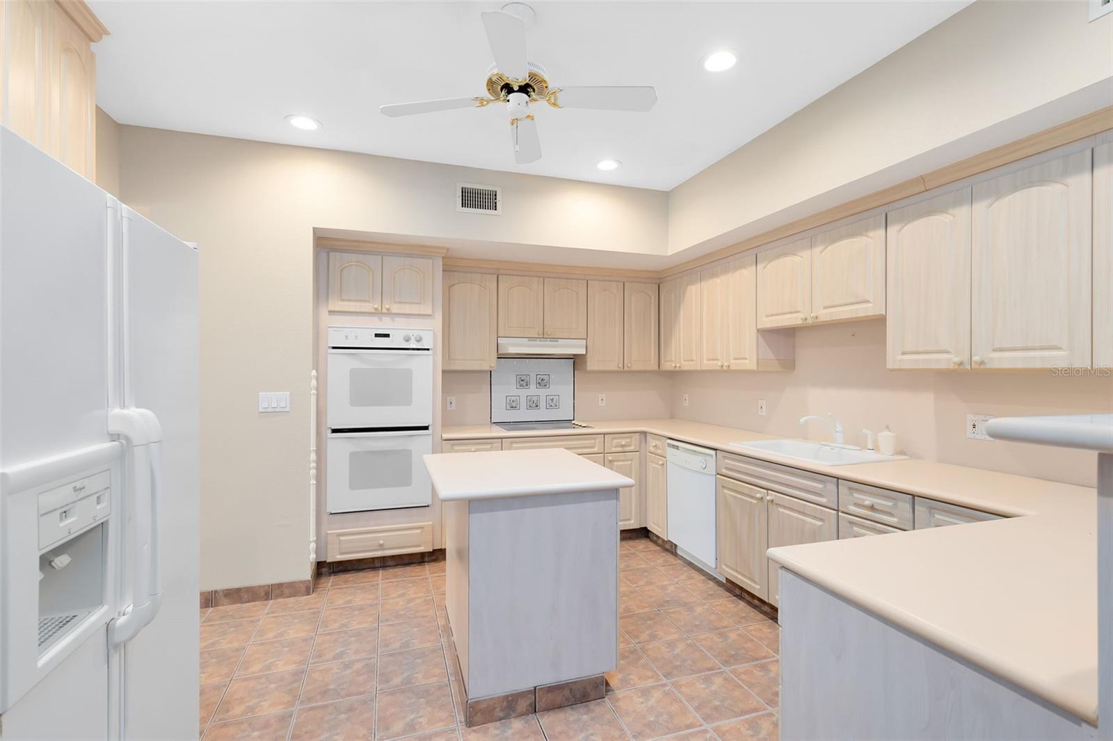 910 Cypress, St Cloud, FL 34769