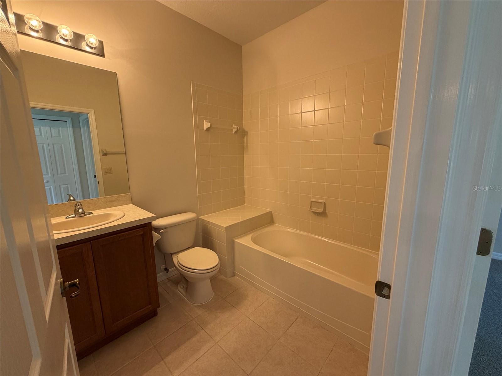 1224 Vienna Square, Winter Haven, FL 33884
