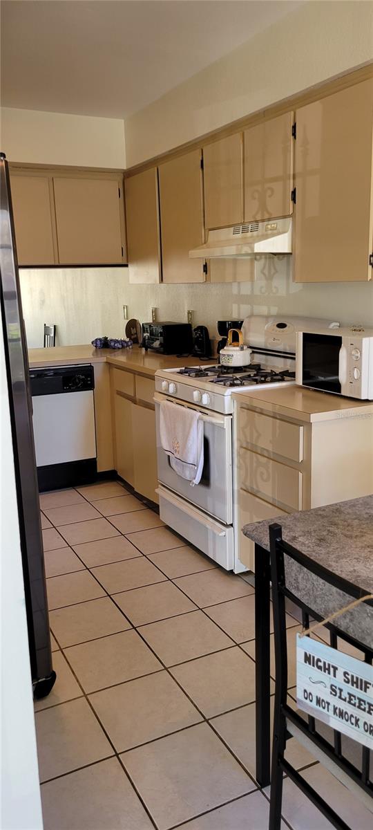 2218 Abbey, Winter Haven, FL 33880