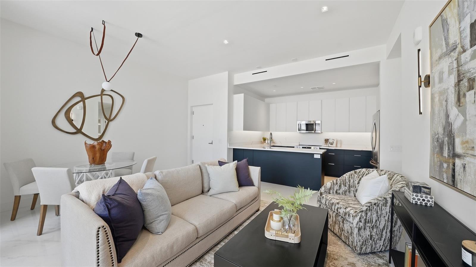 430 Kumquat Unit 202, Sarasota, FL 34236