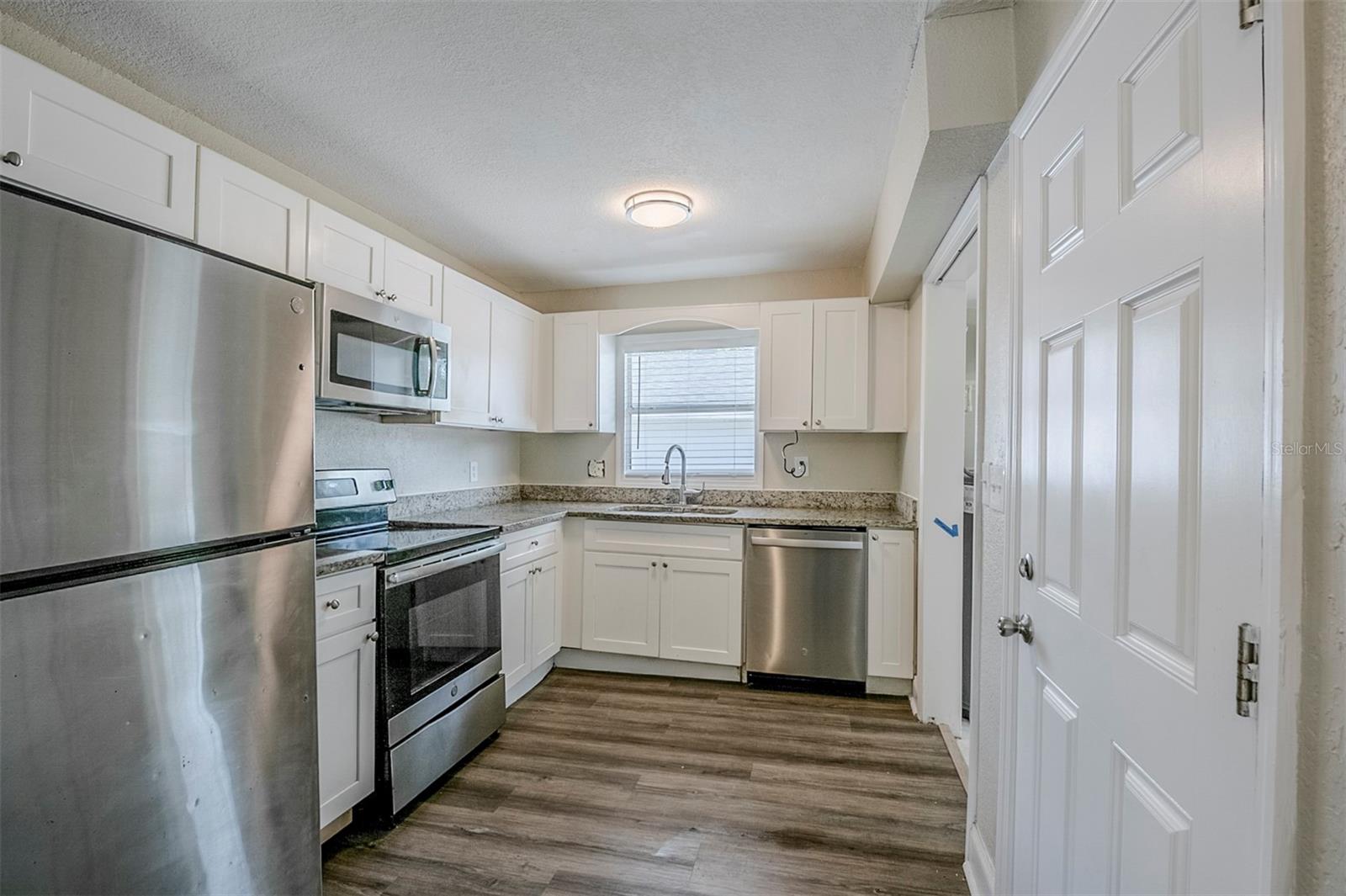 72 Campus View, Orlando, FL 32810
