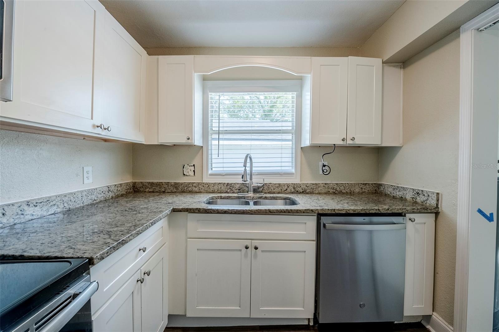 72 Campus View, Orlando, FL 32810