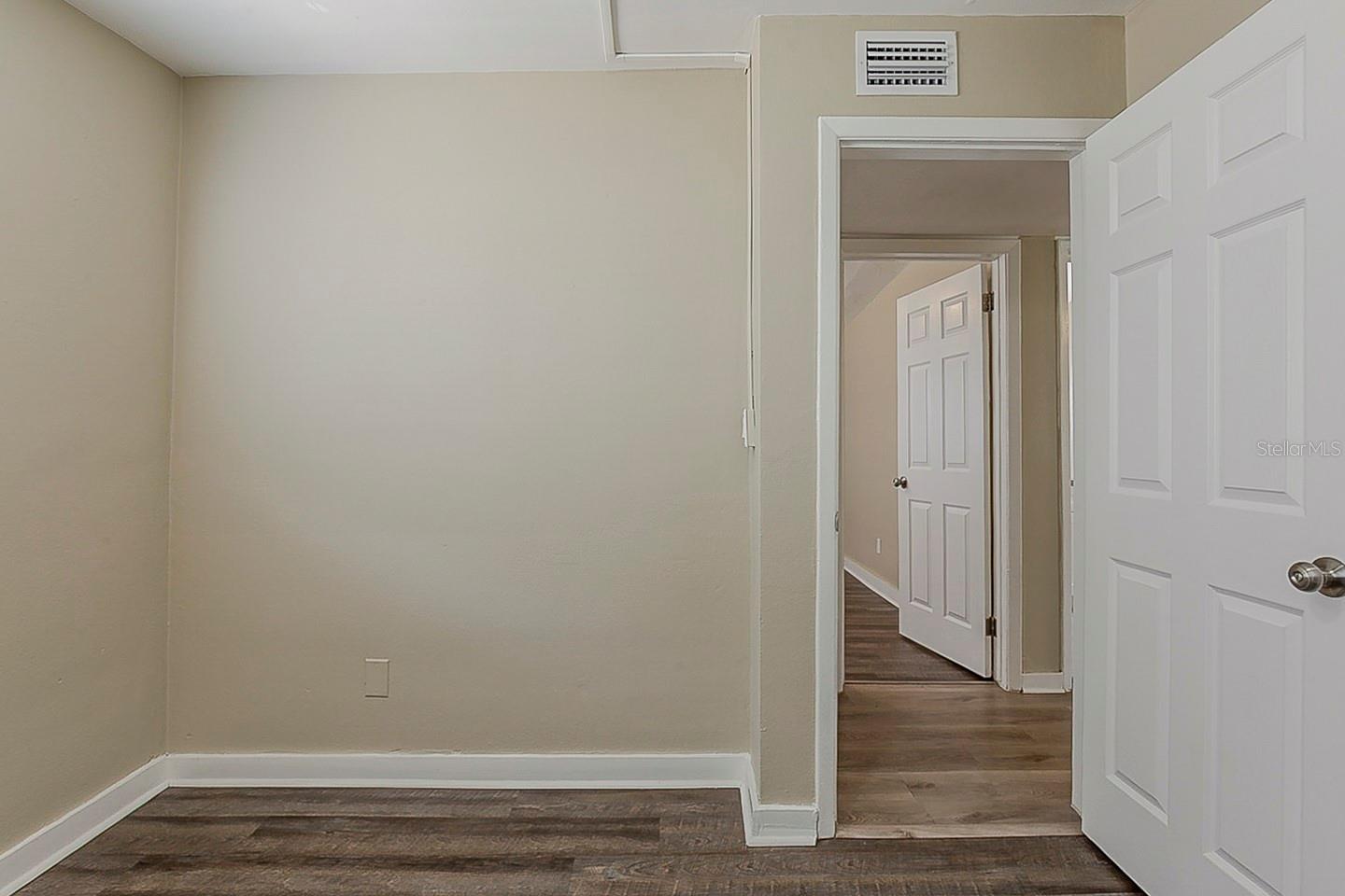 4010 Emerson, St Petersburg, FL 33711
