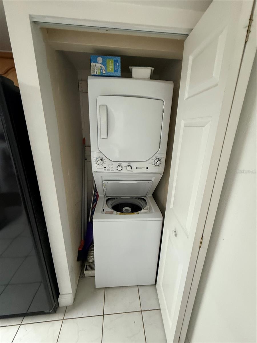 1 Key Capri Unit 303e, Treasure Island, FL 33706