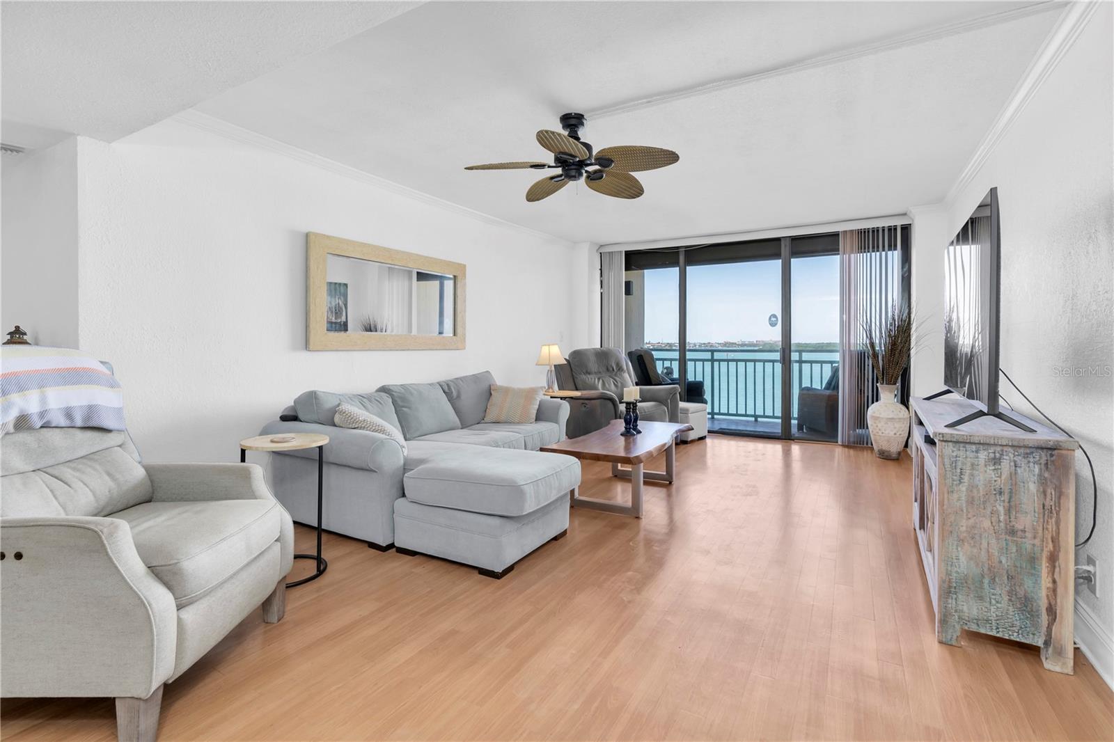1 Key Capri Unit 303e, Treasure Island, FL 33706