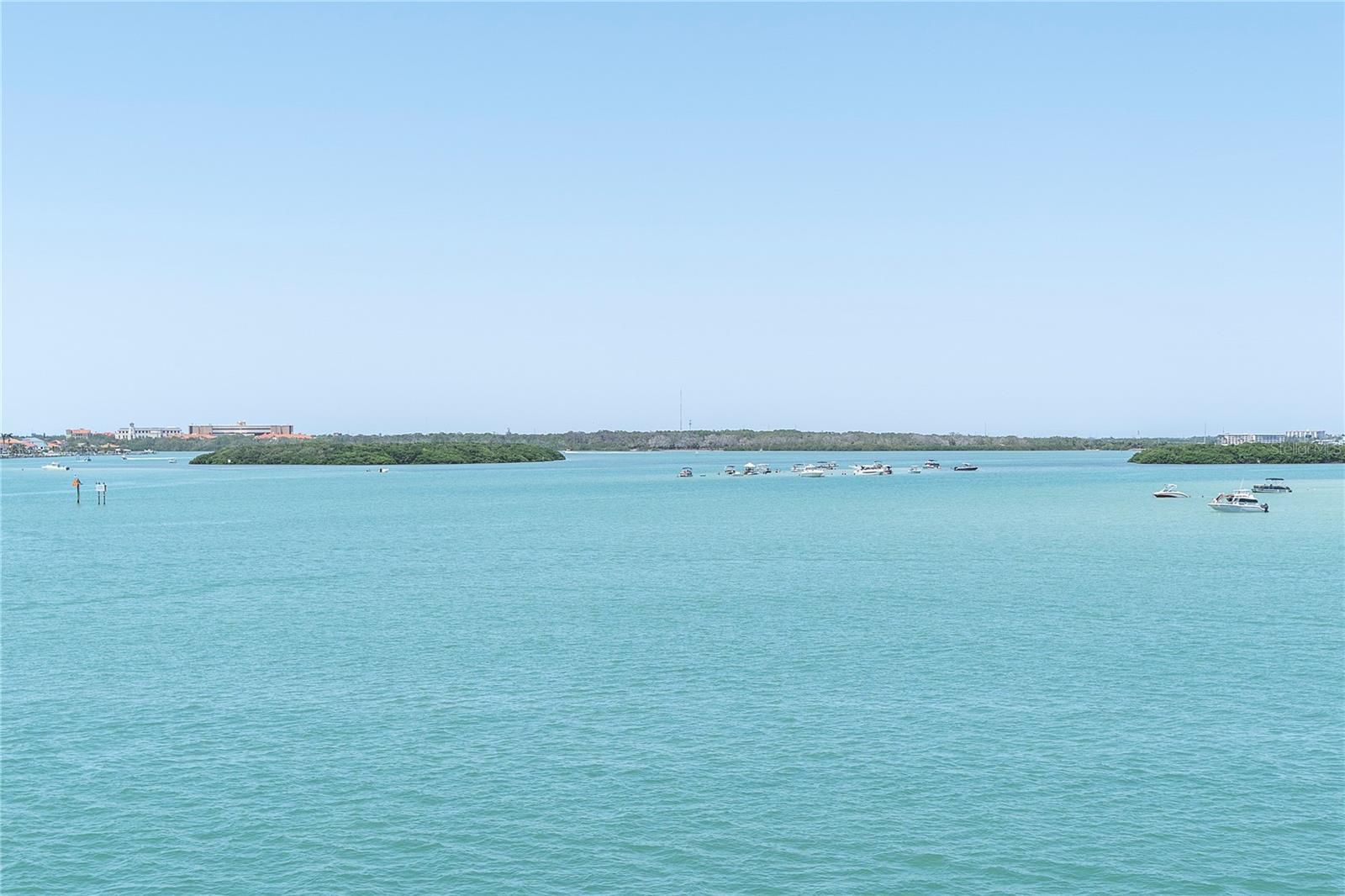 1 Key Capri Unit 303e, Treasure Island, FL 33706