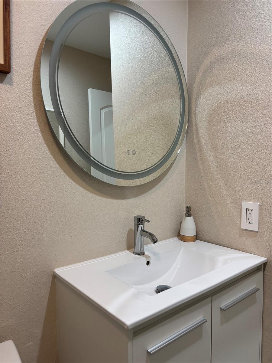 170 Roosevelt Unit 5, Sarasota, FL 34236