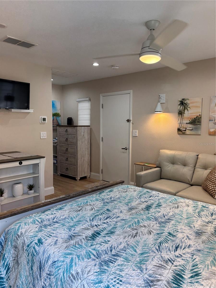 170 Roosevelt Unit 5, Sarasota, FL 34236