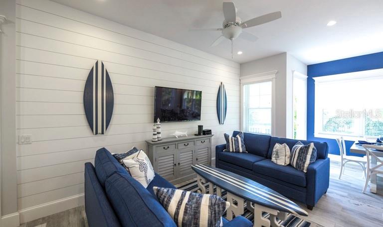 212 72nd, Holmes Beach, FL 34217