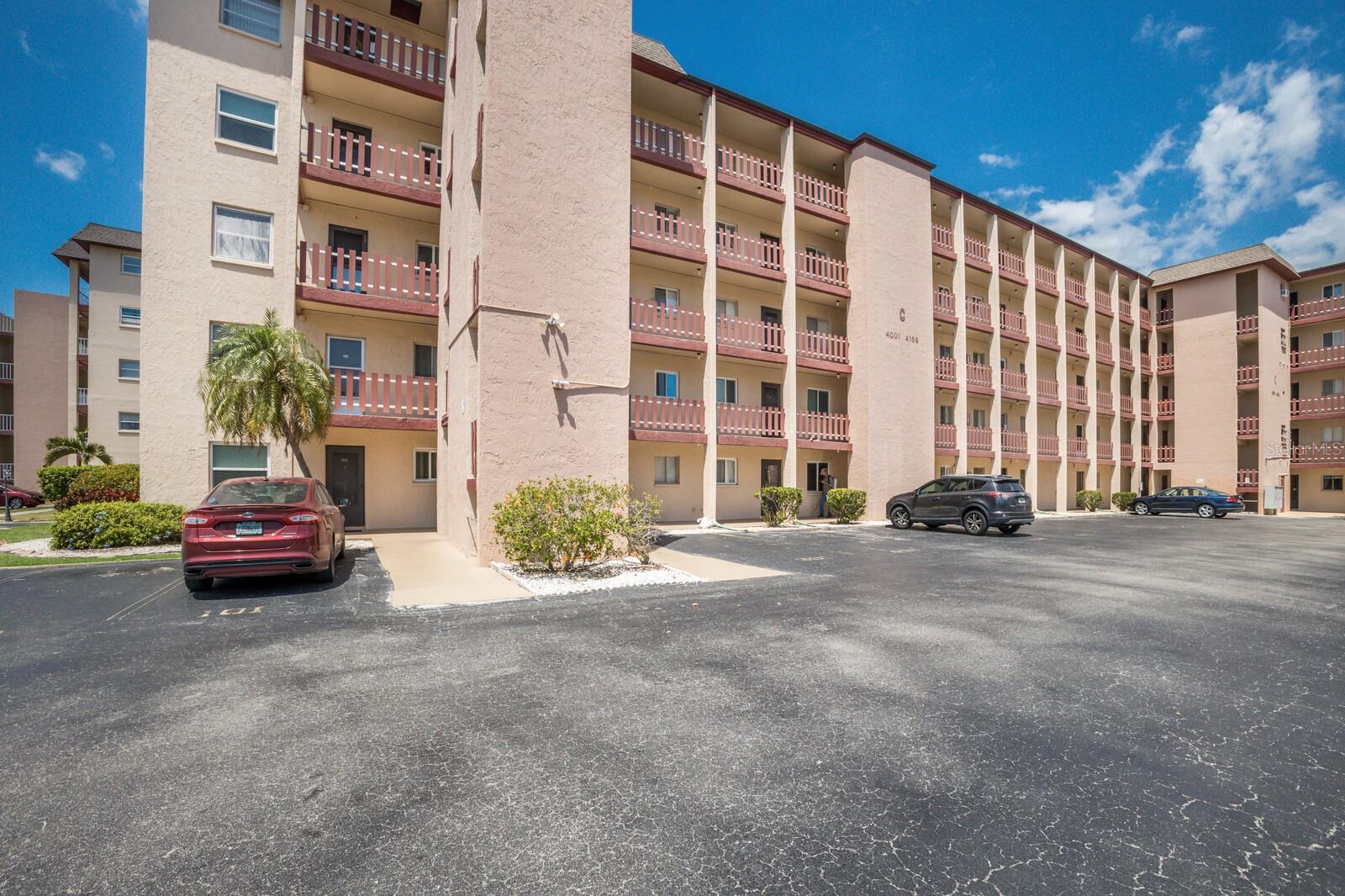 4015 Lake Bayshore Unit 108, Bradenton, FL 34205