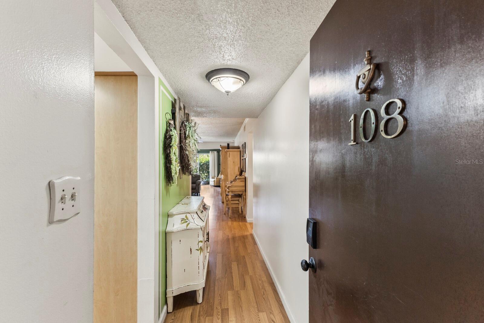 4015 Lake Bayshore Unit 108, Bradenton, FL 34205