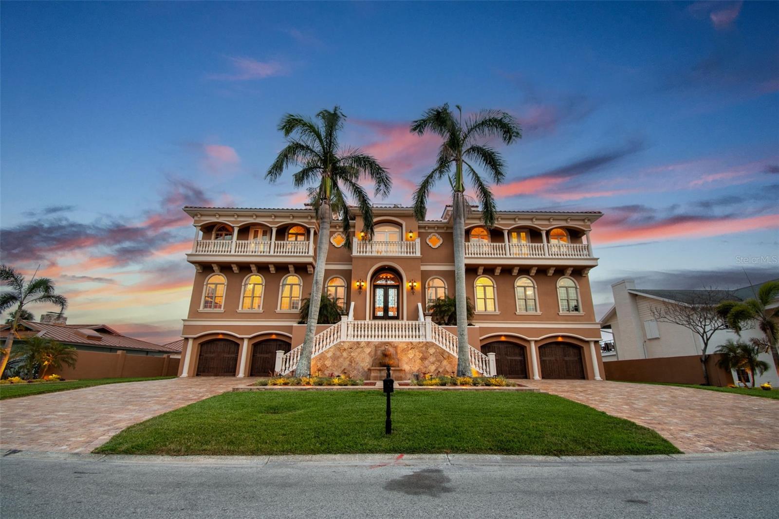 5810 Mariner, Tampa, FL 33609