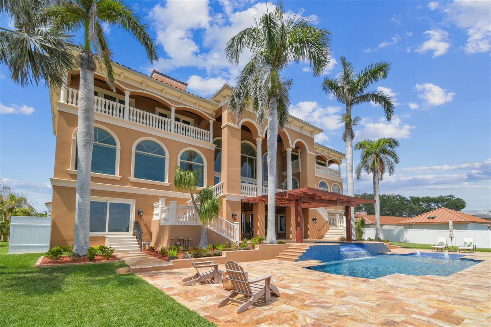 5810 Mariner, Tampa, FL 33609