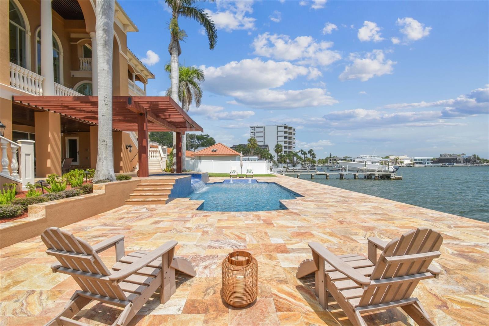 5810 Mariner, Tampa, FL 33609