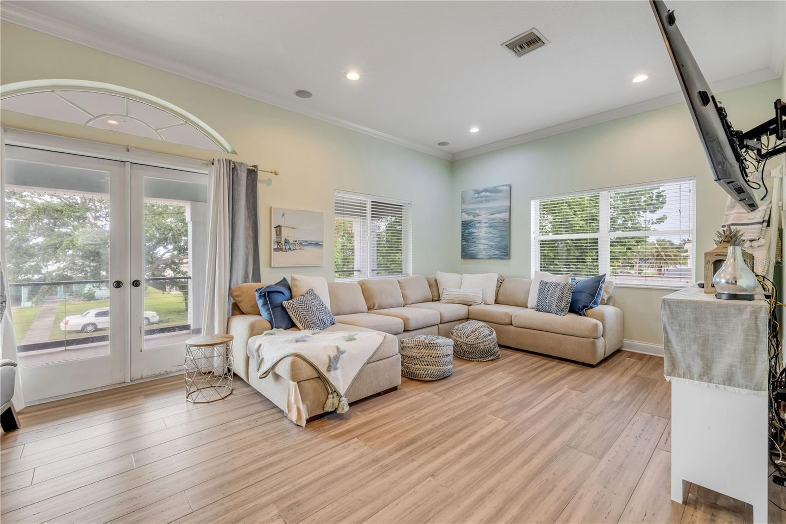 90 Cunningham, New Smyrna Beach, FL 32168