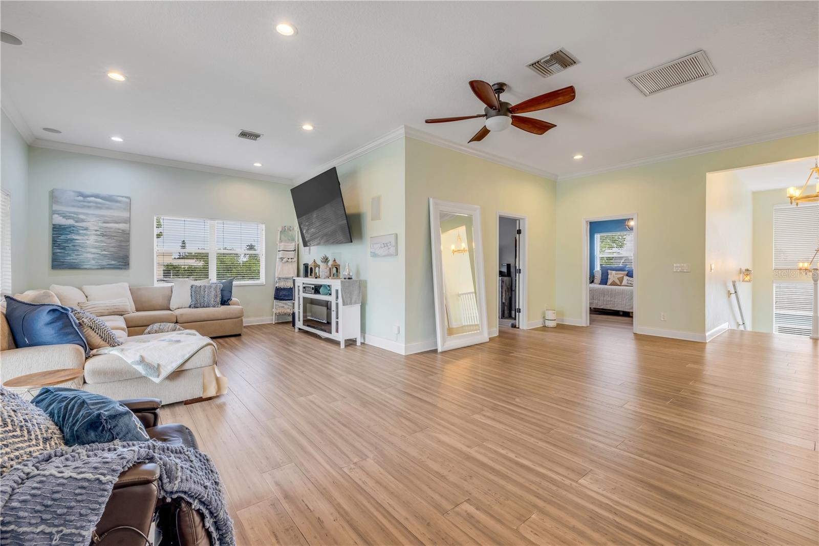 90 Cunningham, New Smyrna Beach, FL 32168