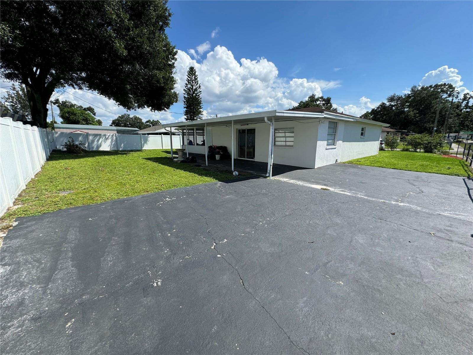 7102 Reindeer, Tampa, FL 33619