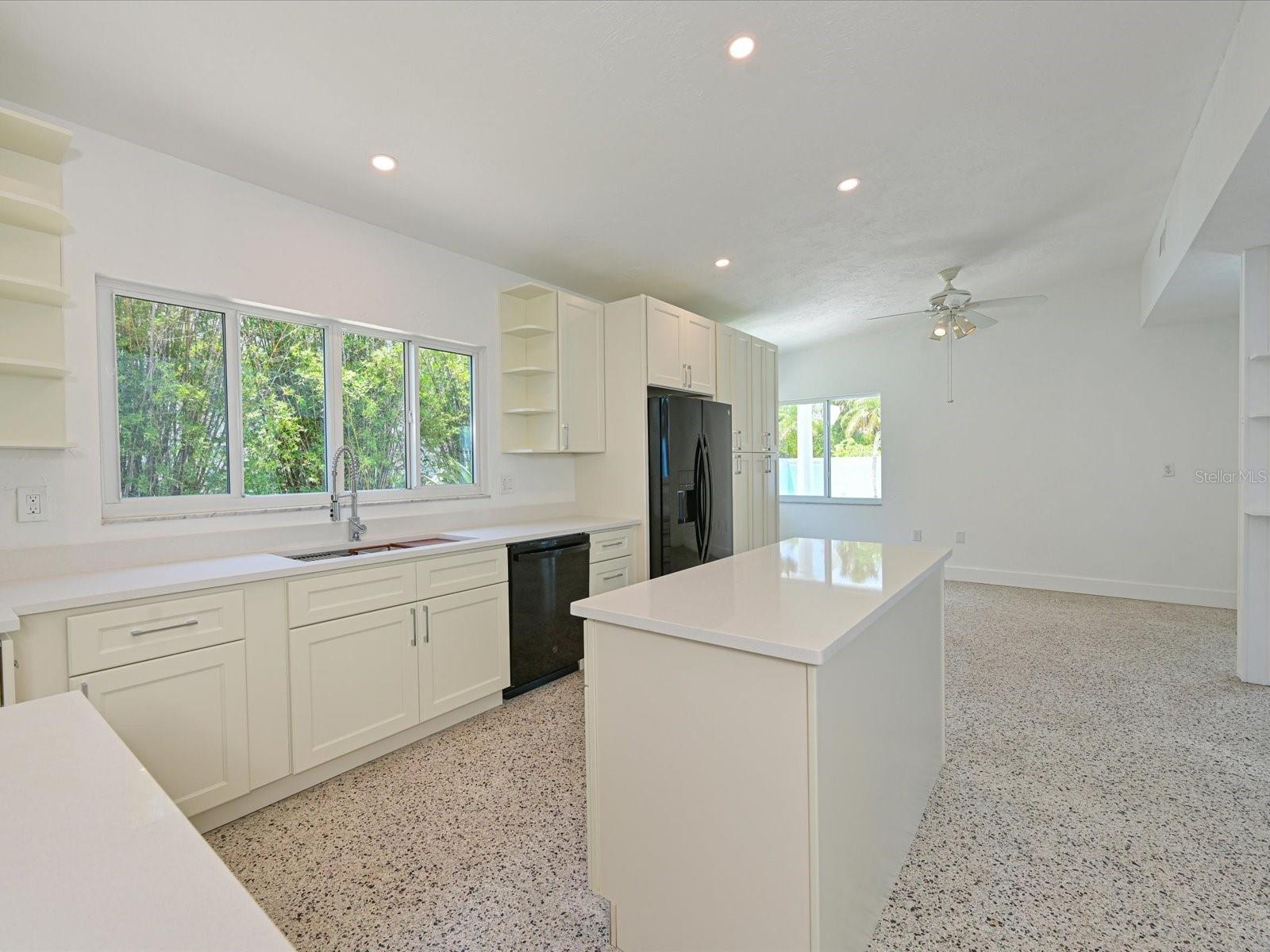 5920 Gulf of Mexico, Longboat Key, FL 34228