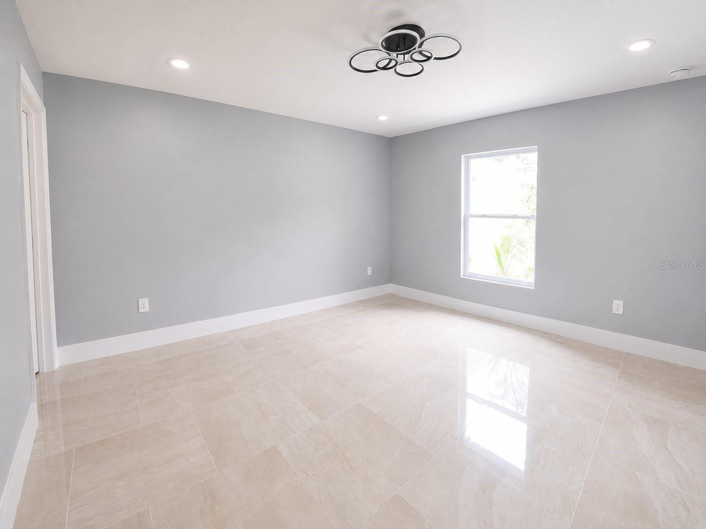 3704 Smith Tree, Tampa, FL 33619
